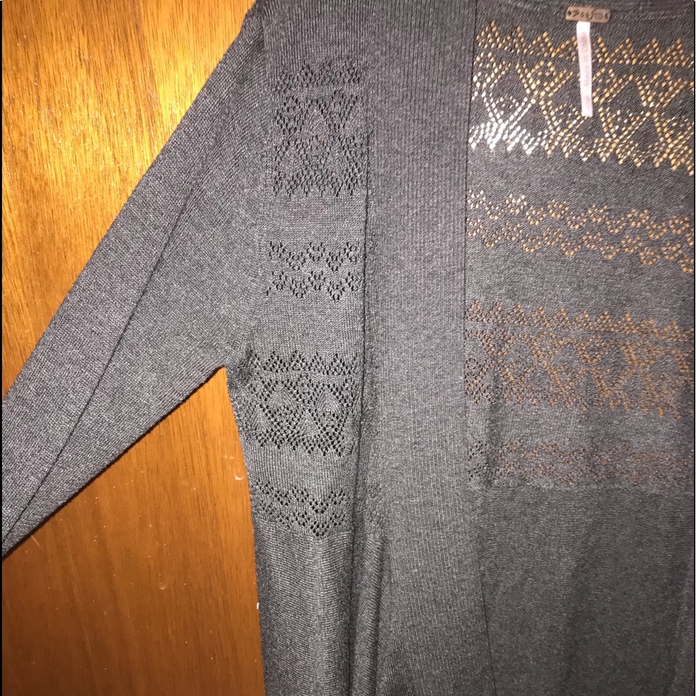 Cardigan - Picture 2 of 4